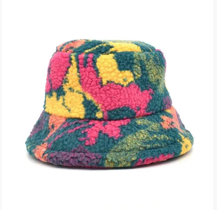 IT GIRL BUCKET HAT